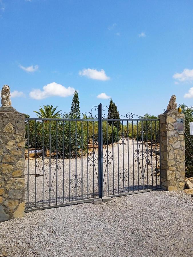 Finca El Gaudi, Casita Catharina L'Ampolla Bagian luar foto